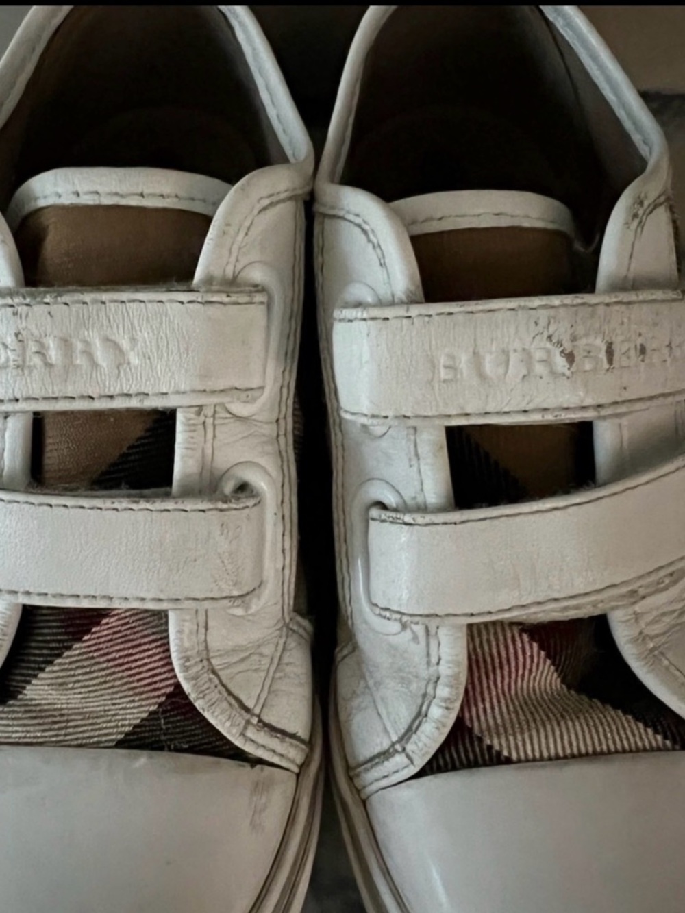 Burberry White & Beige Check Kids Velcro Sneakers - Picture 4 of 8